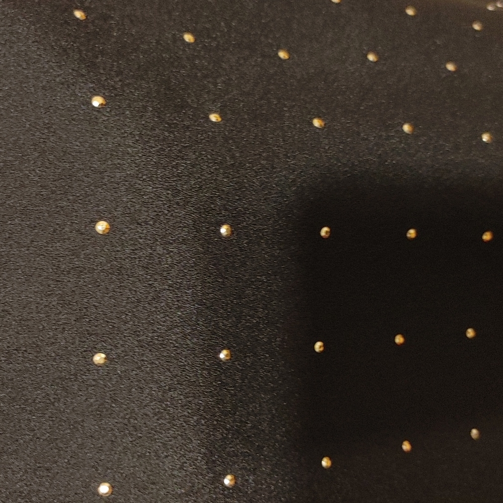 ๐ Covington Top - Picture 3 of 10